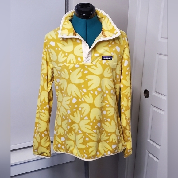 Patagonia Tops - NWT PATAGONIA MICRO D SNAP-T PULLOVER RARE YELLOW COLOR PRINT WOMEN SIZE MEDIUM